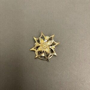 Metal Gold-tone Floral Scarf Clip NWOT